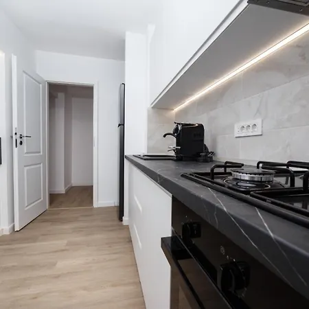 Modern - Subway Appartement Boekarest